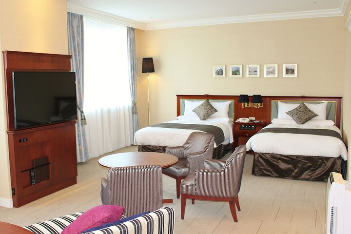 Room 14 of 62