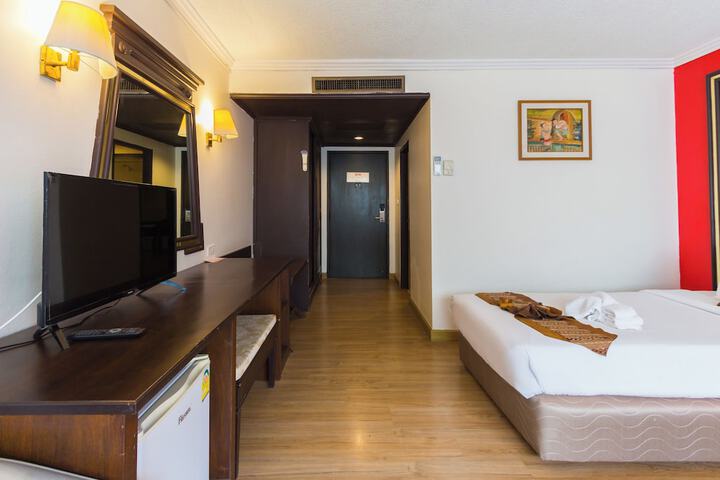 Room 25 of 92