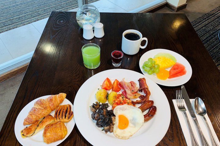 Breakfast/Coffee Service 38 of 57