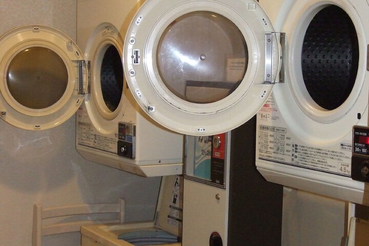 Room 7 of 11
