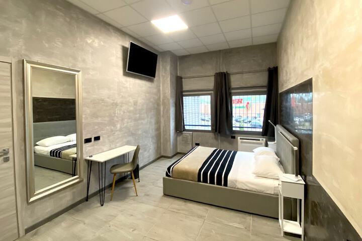 Room 3 of 52