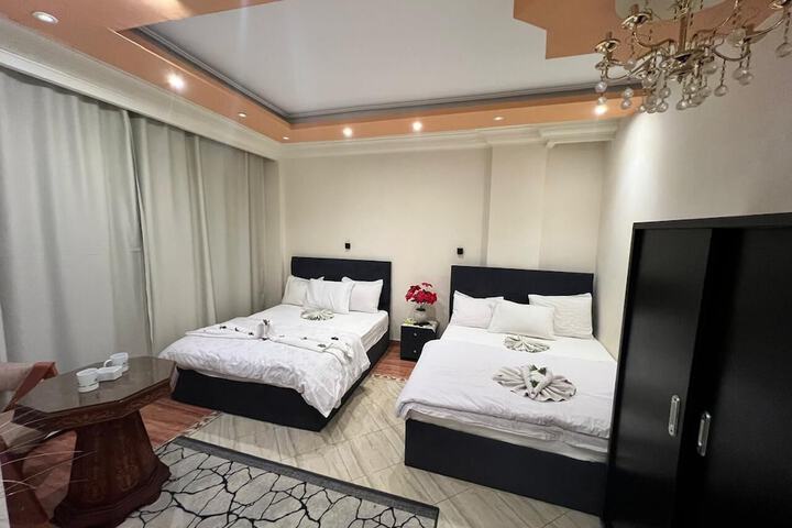 Room 16 of 43