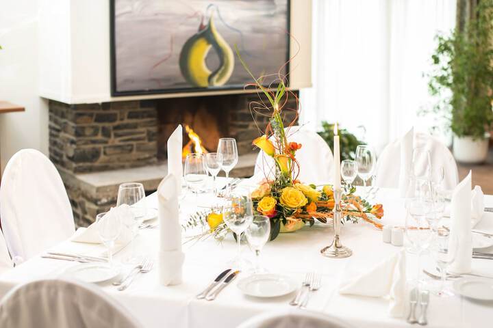 Dining Photos