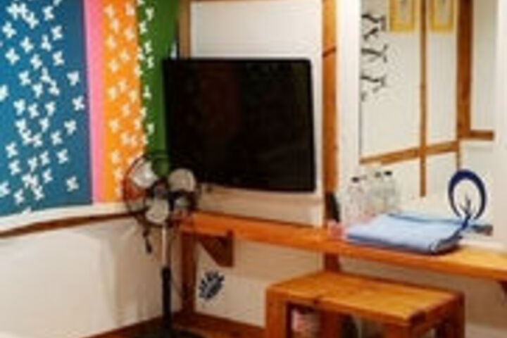 Room 78 of 107