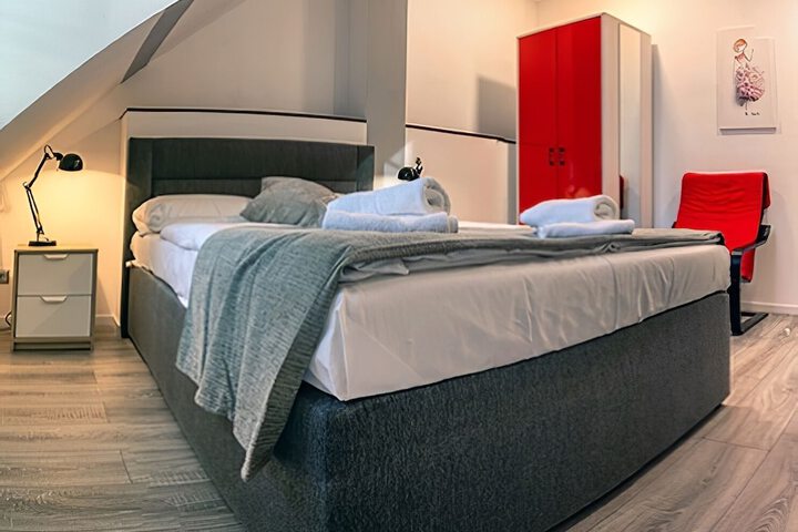 Room 5 of 57