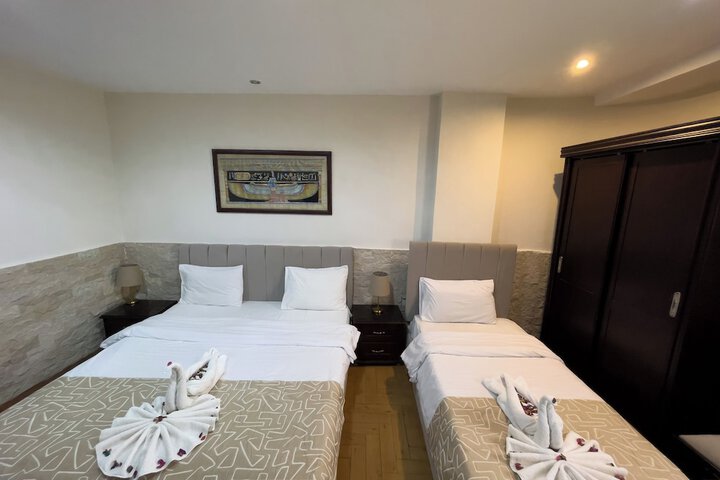 Room 157 of 340