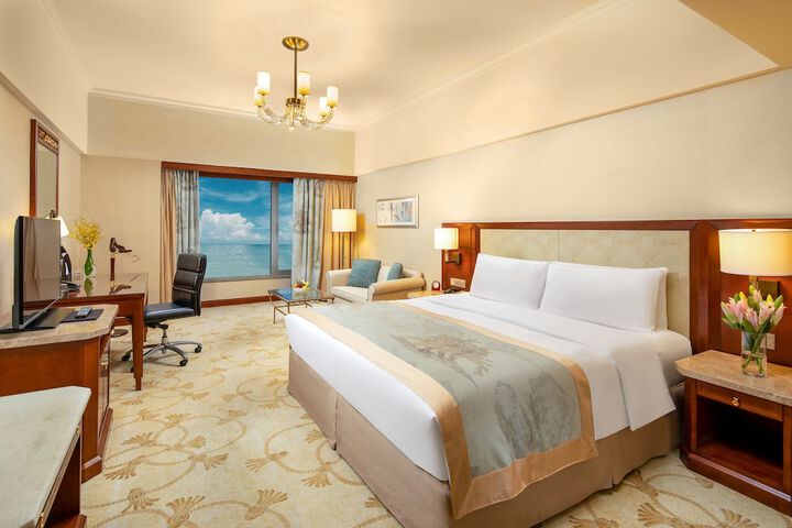 Room 10 of 79