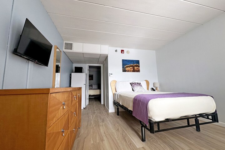 Room 21 of 258