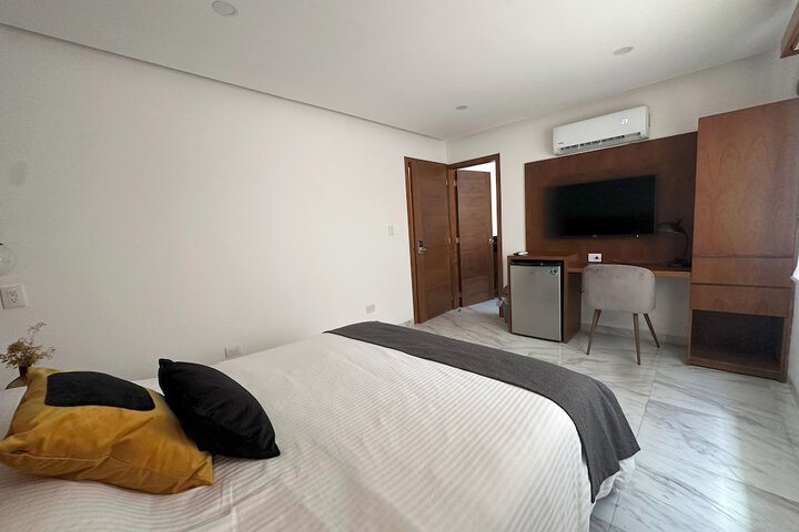 Room 3 of 45