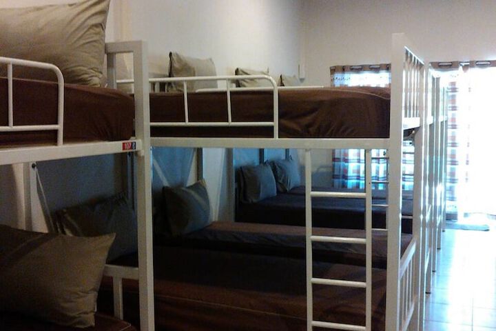 Room 2 of 18