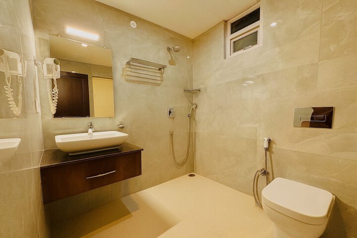 Room 82 of 114