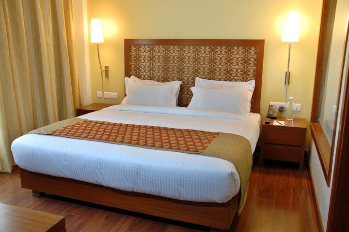 Room 6 of 48