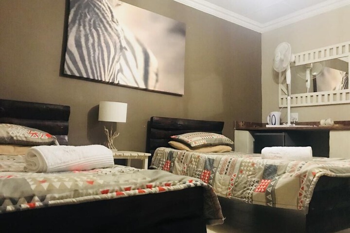 Room 4 of 26