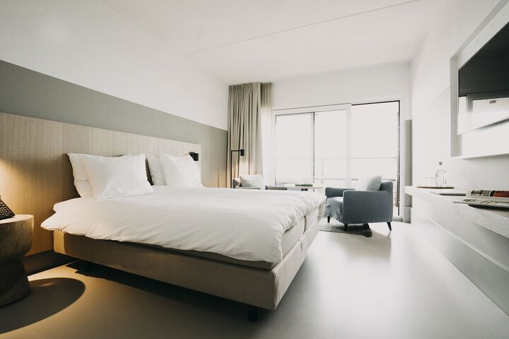 Room 38 of 125