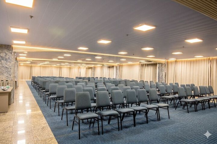 Ballroom/Hall 49 of 55