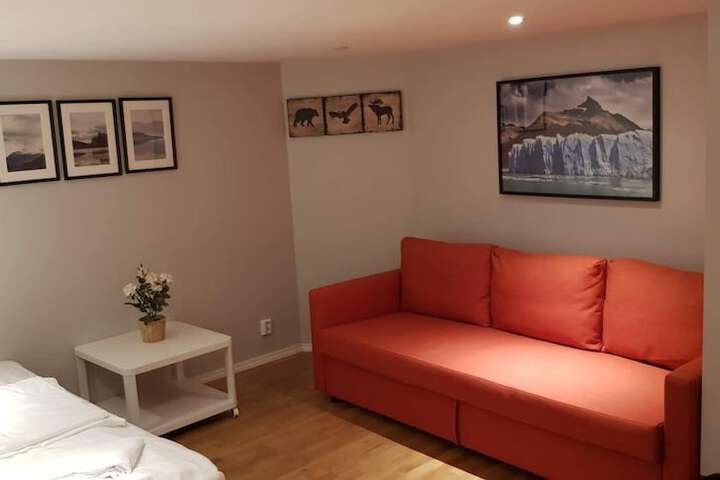 Room 6 of 50