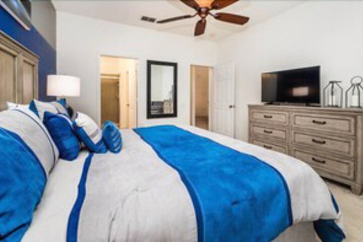 Room 15 of 24