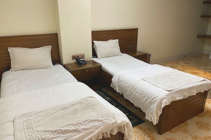 Room 7 of 15