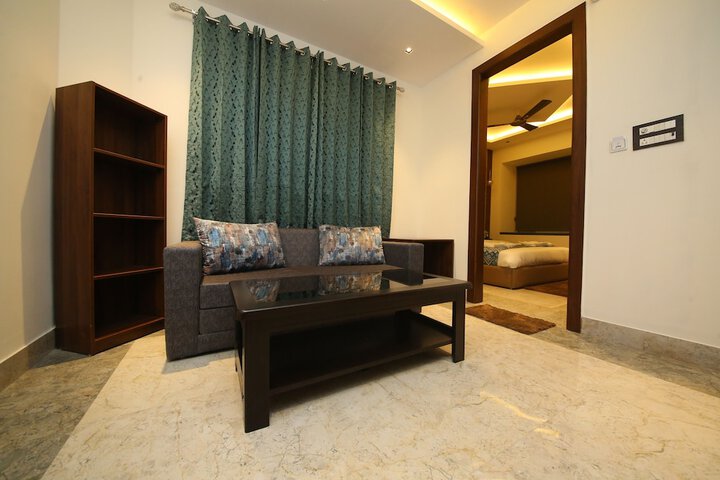 Room 28 of 67