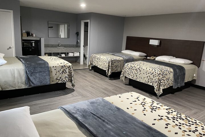 Room 30 of 42