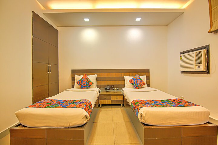 Room 25 of 35