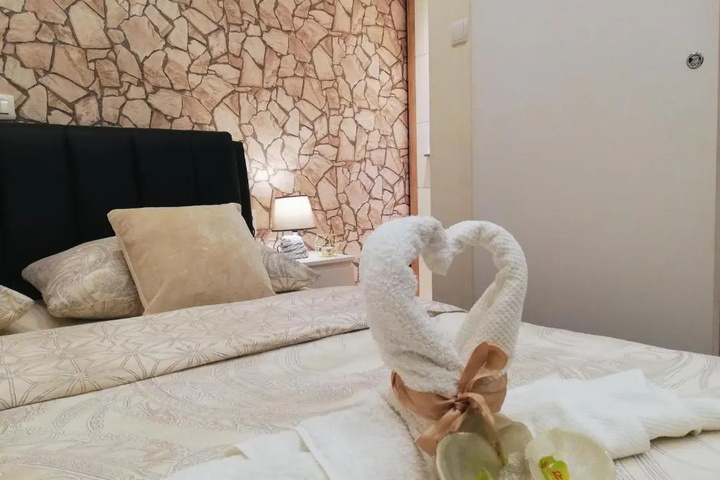 Room 3 of 13