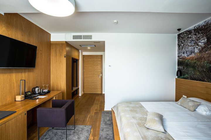 Room 14 of 45