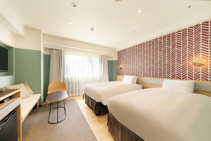 Room 6 of 53