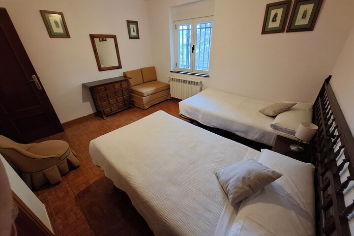 Room 8 of 44