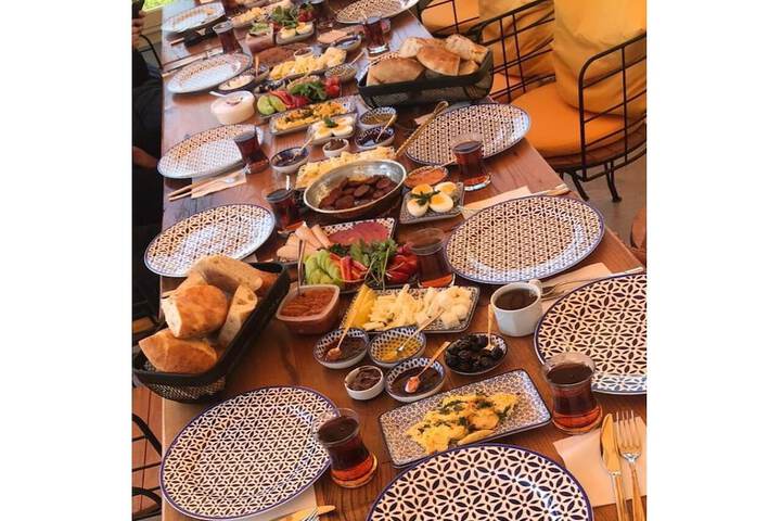 Breakfast/Coffee Service 77 of 90