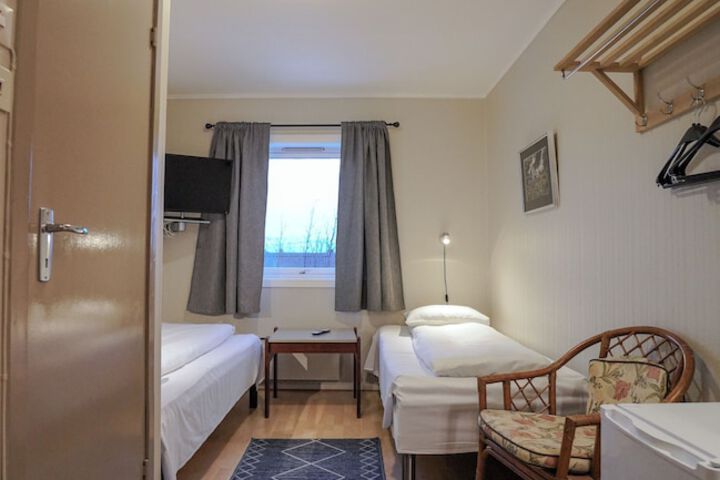 Room 8 of 53