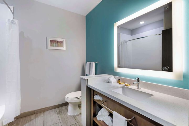 Clean Restrooms