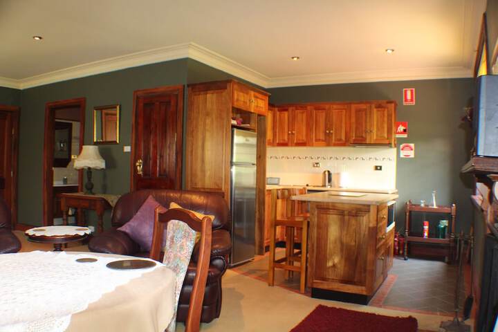 Room 4 of 44