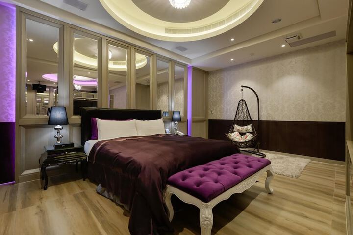 Room 20 of 59