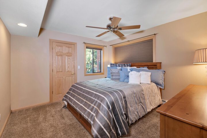 Room 4 of 44