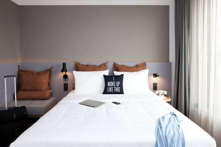 Room 10 of 49