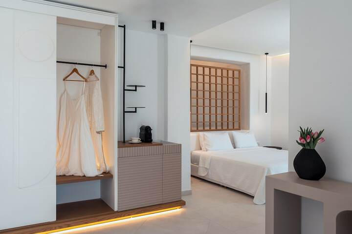 Room 6 of 65