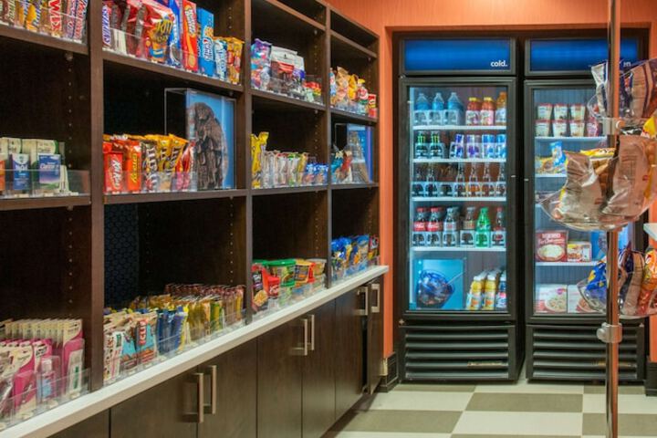 Snack bar