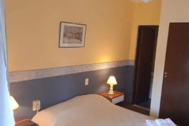 Room 2 of 14