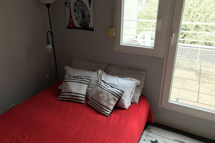 Room 2 of 14