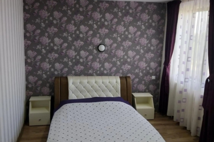 Room 3 of 16
