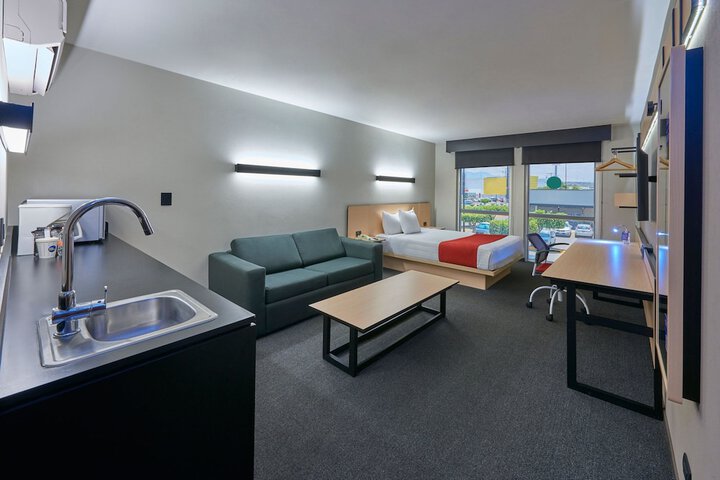 Room 12 of 47
