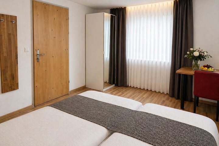 Room 19 of 91