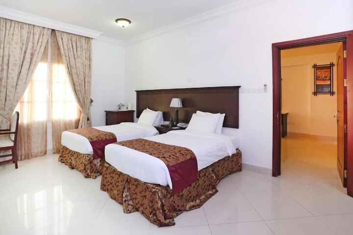 Room 10 of 38