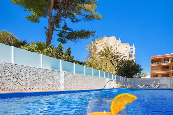 Pools & Facilities