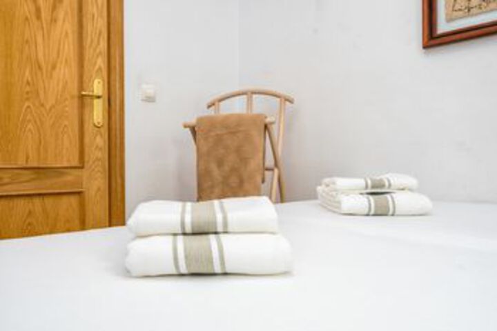 Room 10 of 24