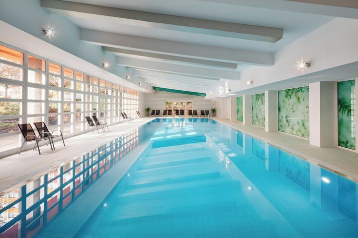 Hotel Pool