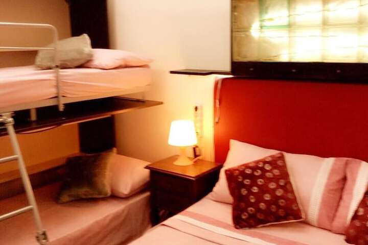 Room 33 of 47