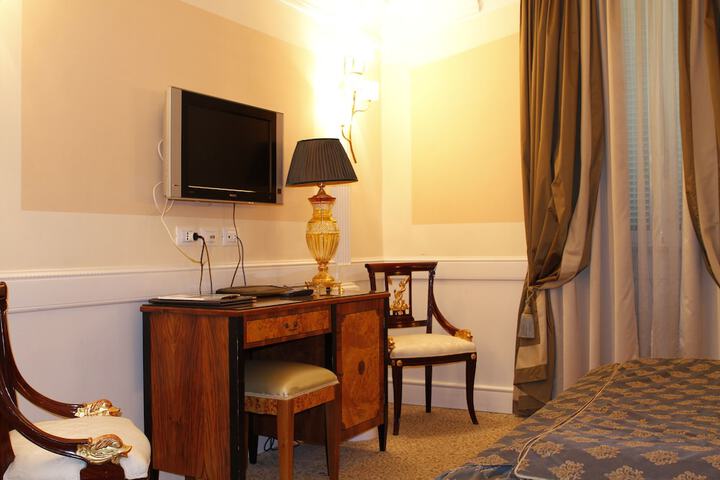 Room amenity
