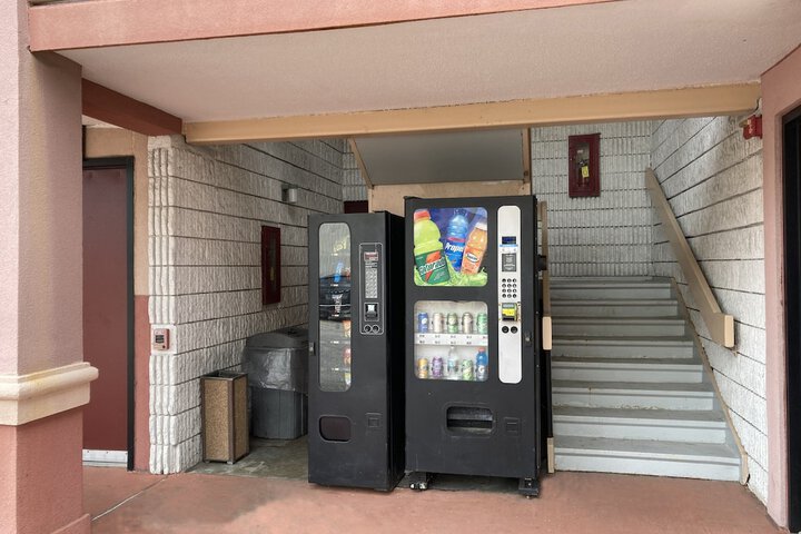 Vending machine